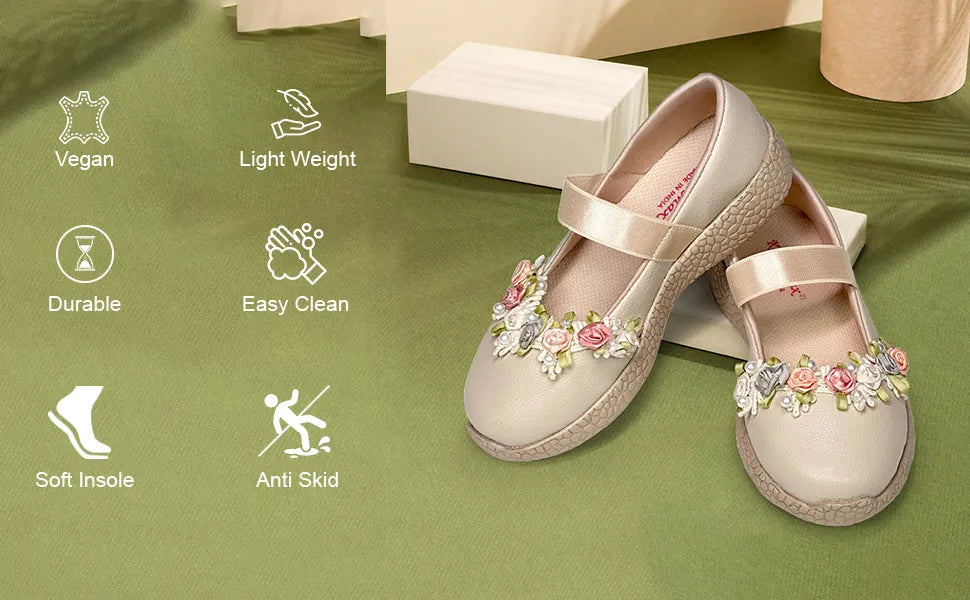 Trotter Girls Beige Floral Ballerinas