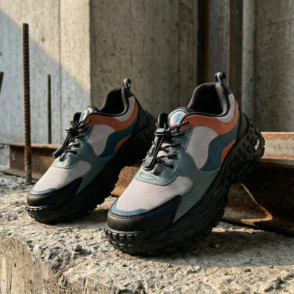 Splash Kicks Grey Black Sneakers With Snap-Lock