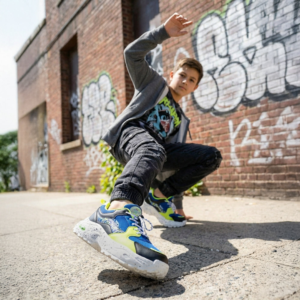 Splash Kicks Royal Blue Neon Green Sneakers With Snap-Lock - Hopits