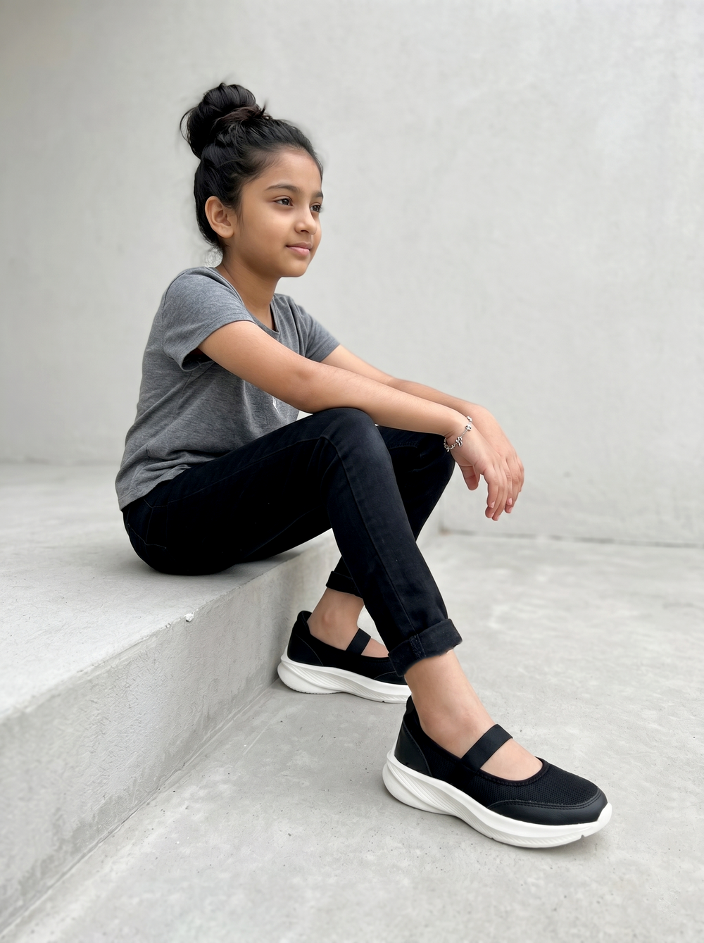 Mary Jane Teen Girls Black Sporty Ballerinas
